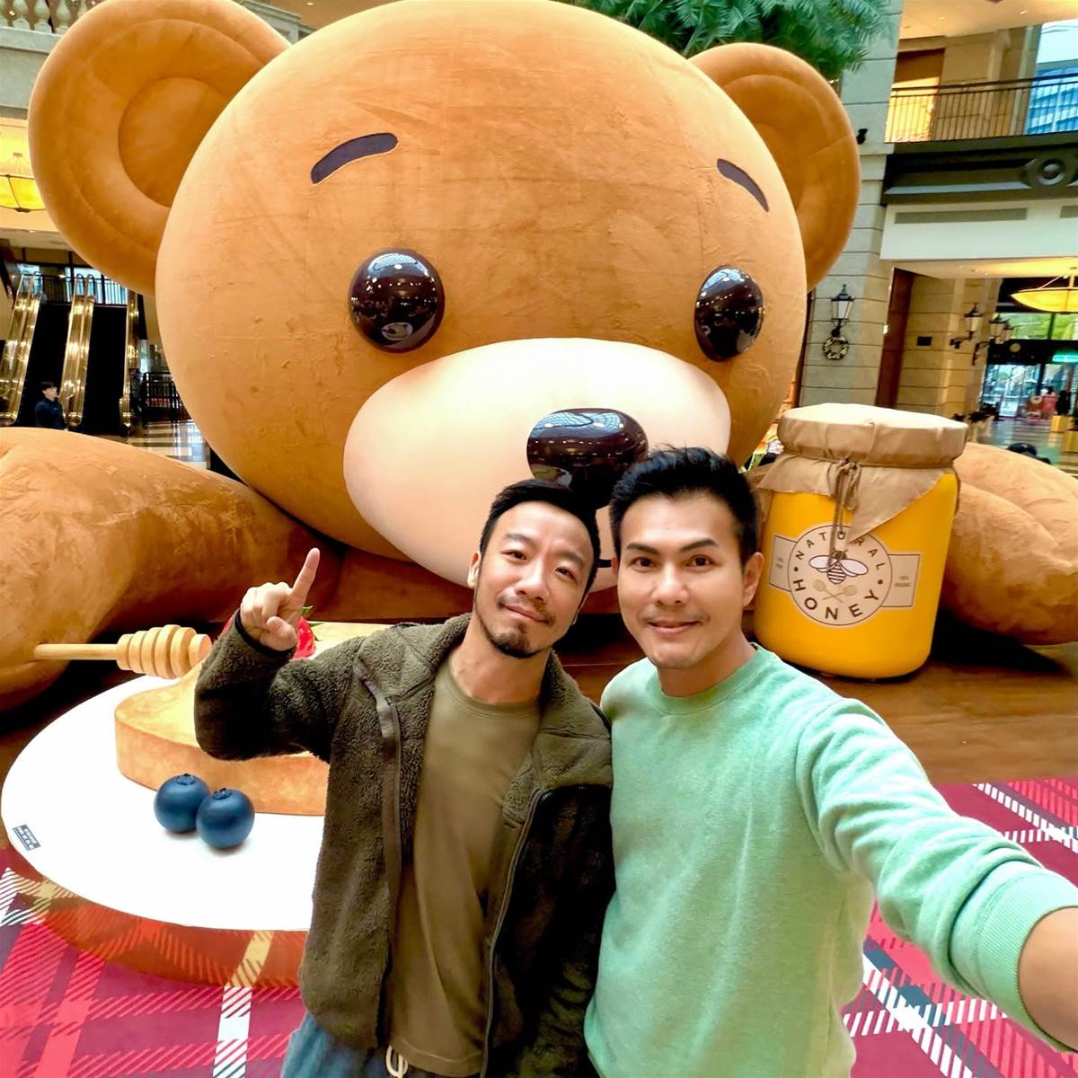 同婚經紀人男友!《戲說》男星「大方出櫃被轟噁心」,他直球對決不忍了