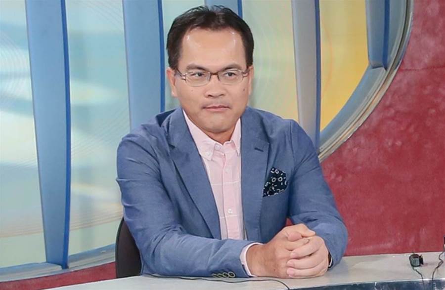 鄭弘儀健康內幕瞞不住，兩度請辭原因曝光，與妻子相依為命太唏噓