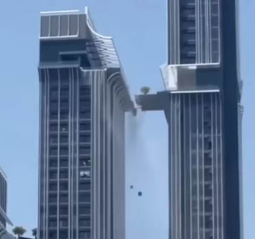 泰國強震震斷高樓空中走廊,男子冒險跳過斷橋,背後原因令人捏冷汗