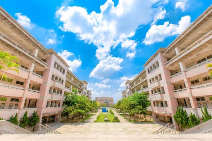 震撼彈！台灣老牌大學宣布停招「11億校產全捐國家」 教育部回應了