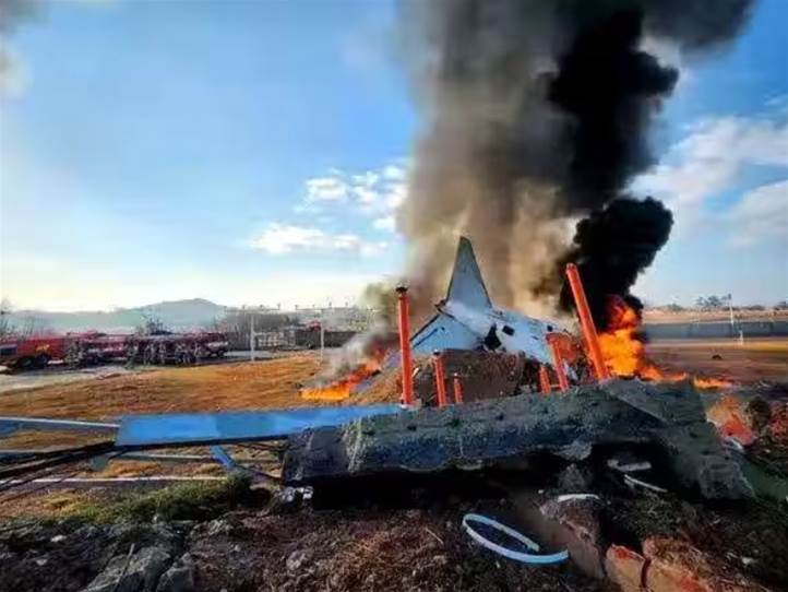客機墜毀85死，前一天才飛桃園，乘客早就發現引擎反覆熄火