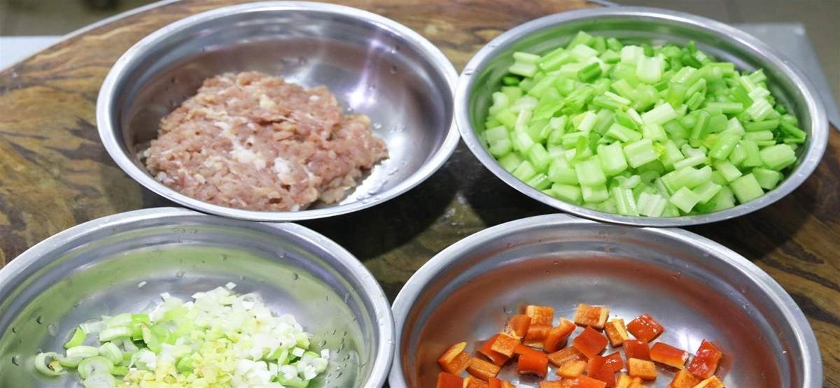 中老年別太節儉,4樣家常食材列入護心菜單,第1道做法竟不是炒