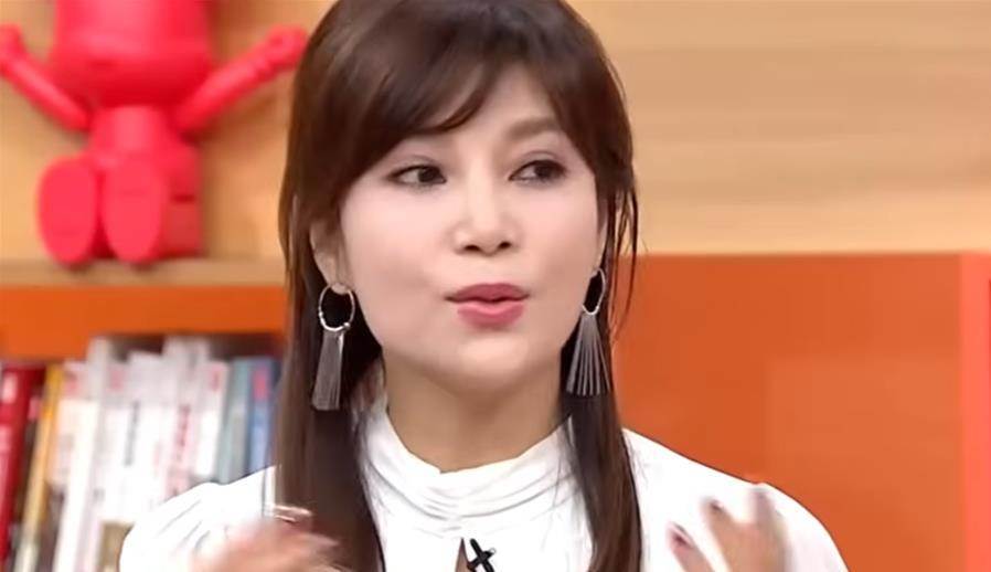 被蔡振南交往8年後離開,蔡秋鳳一度走到低谷…她終於說出分手原因