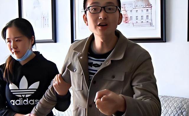 51歲母親抱孫前被要求洗手,兒子失控出手後,病房一句話讓家人再也回不去