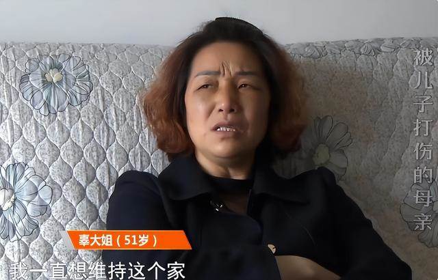 51歲母親抱孫前被要求洗手,兒子失控出手後,病房一句話讓家人再也回不去