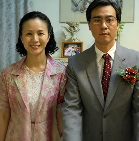 洪瑞襄離世前仍照常工作，3封留給家人的信曝光，笑容背後那段壓力終於被看見